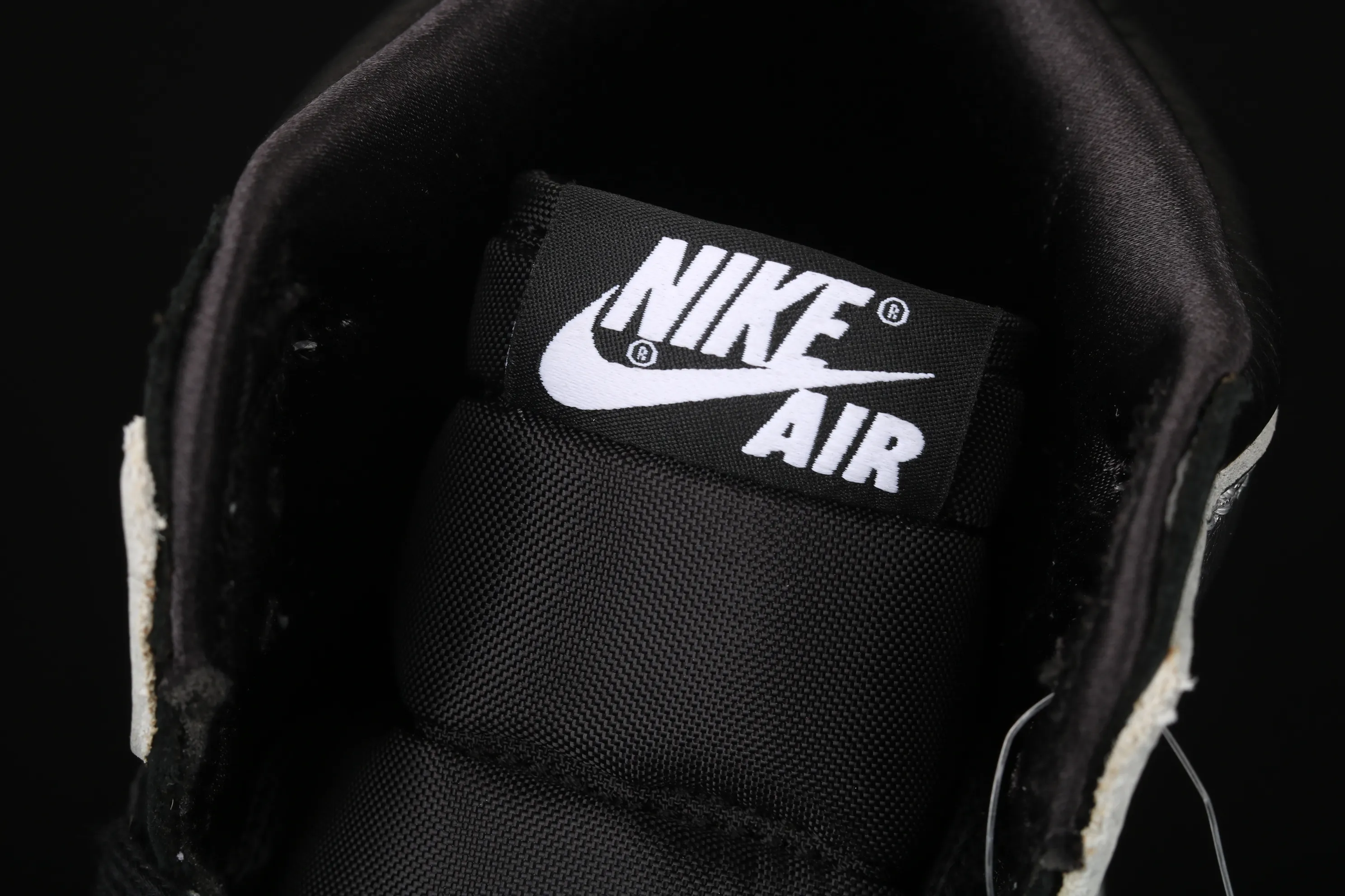 All categories Air Jordan Jordan series basketball shoes Air Jordan 1 High Air Jordan 1 High OG Wmns "Silver Toe" AJ1 Joe 1 metallic black silver silver toe CD0461-001